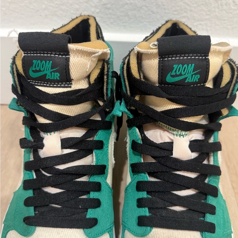 NIKE MENS JORDAN 1 ZOOM AIR HIGH SNEAKERS, SIZE US 10.5, “STADIUM GREEN” - Picture 3 of 13